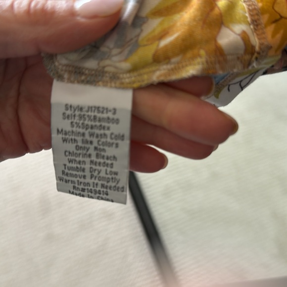 Johnny Was Leopard Floral Tee - Picture 4 of 7